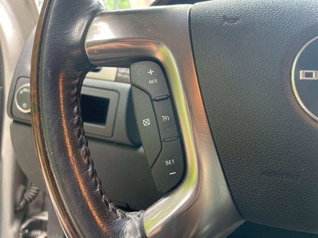 Used 2007 GMC Yukon Denali AWD/4WD image 11