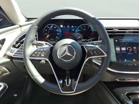 Certified 2026 Mercedes-Benz E 450 4MATIC Sedan image 21