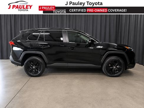 Used 2025 Toyota RAV4 XLE FWD image 4