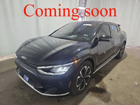 Used 2022 Kia EV6 Wind w/ Wind Technology Package AWD/4WD image 1