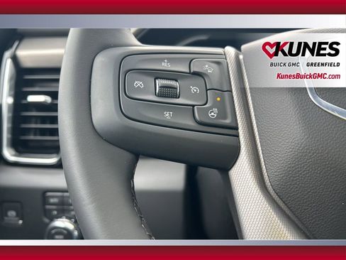 New 2026 GMC Sierra 3500 Denali w/ Denali Reserve Package image 25