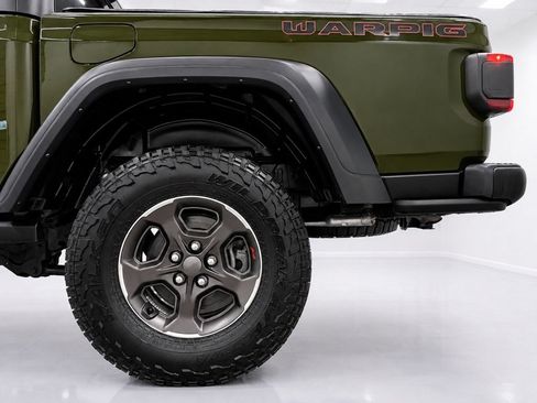 Used 2022 Jeep Gladiator Rubicon w/ LED Lighting Group AWD/4WD image 13
