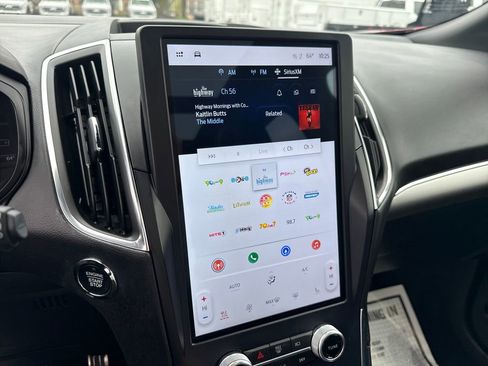 Used 2023 Ford Edge ST w/ Equipment Group 401A image 40