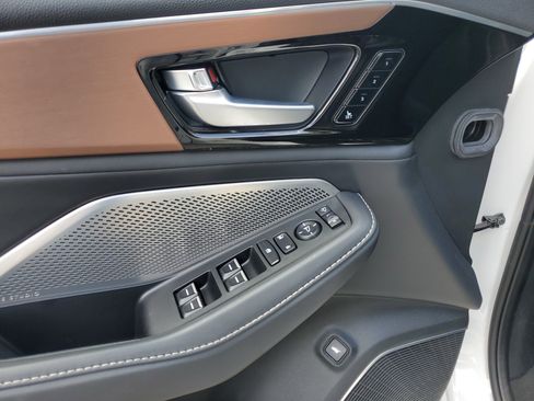 Used 2022 Acura MDX FWD w/ Technology Package image 18