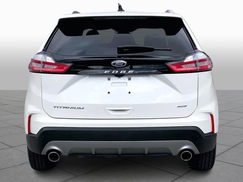 Used 2024 Ford Edge Titanium image 5