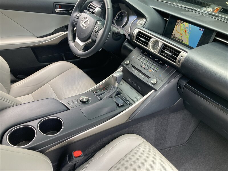 Used 2015 Lexus IS 350 w/ Navigation System Package RWD image 33
