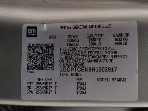 Used 2024 Chevrolet Colorado LT w/ LT Convenience Package II image 38