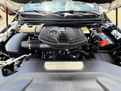 Used 2024 Jeep Wagoneer L Series II RWD image 57