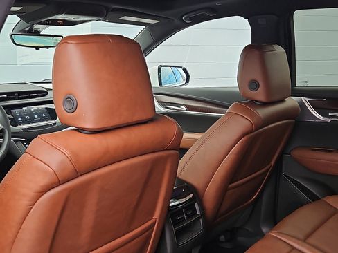 New 2026 Cadillac XT5 Premium Luxury w/ Driver Assist Package image 7