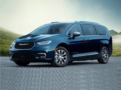 Used 2024 Chrysler Pacifica Limited