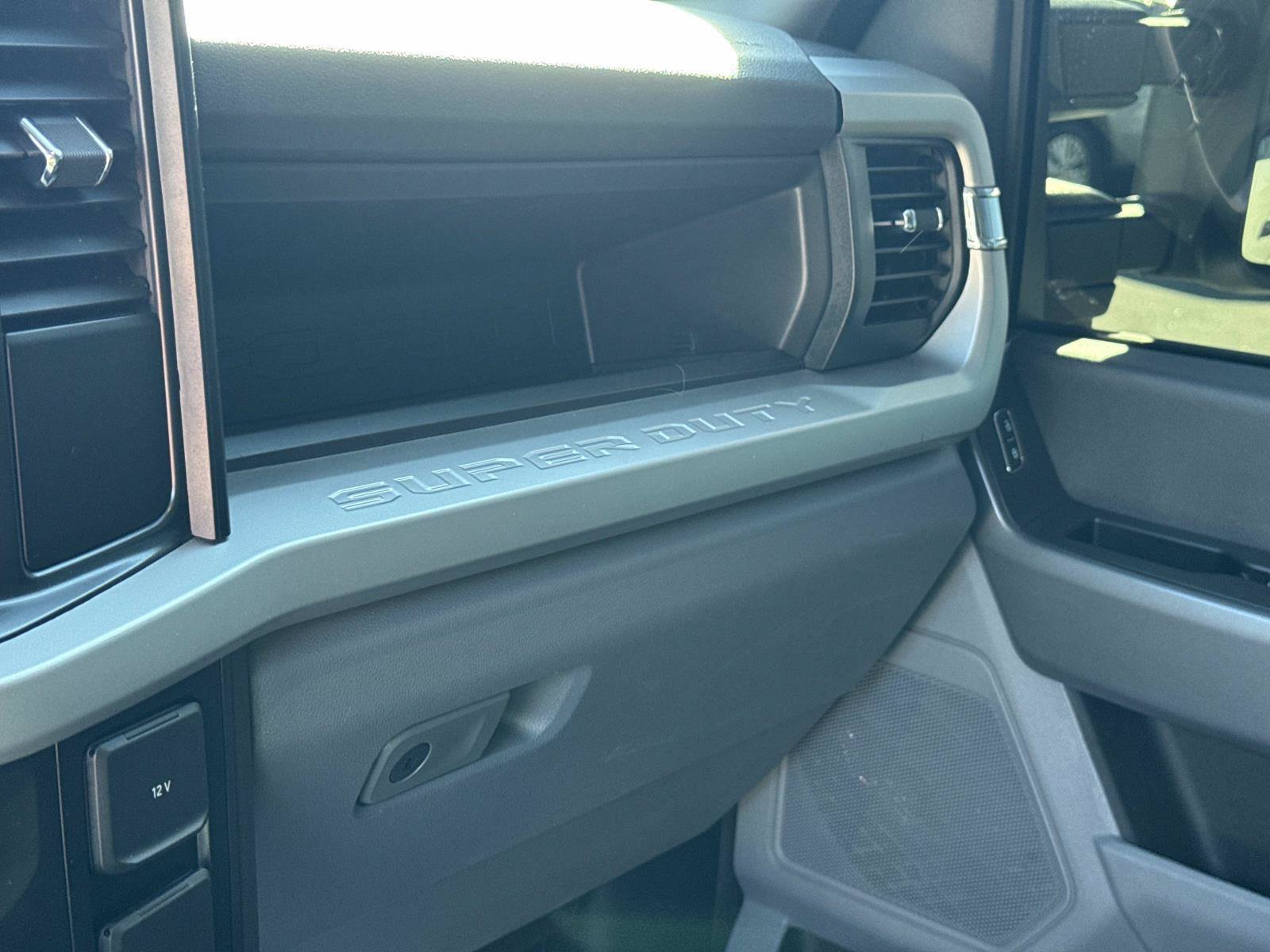 Used 2024 Ford F250 XL w/ STX Appearance Package AWD/4WD image 25