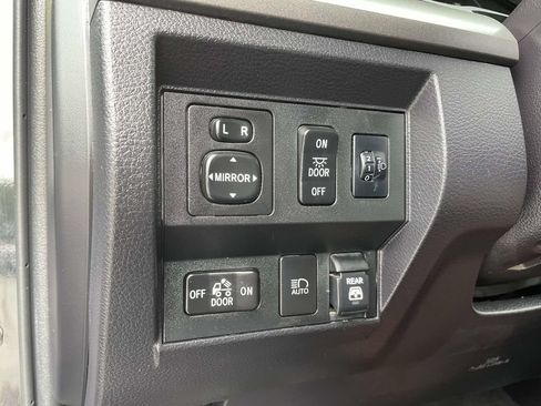 Used 2021 Toyota Tundra SR5 RWD image 27