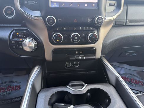 Used 2022 RAM 1500 Laramie AWD/4WD image 18