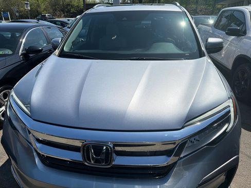 Used 2022 Honda Pilot Touring image 2