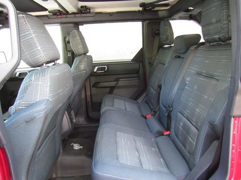 Used 2025 Ford Bronco Heritage Edition AWD/4WD image 14