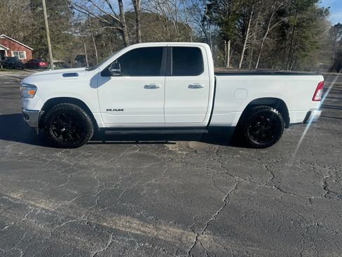 Used 2019 RAM 1500 Big Horn AWD/4WD image 2