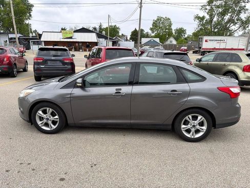 Used 2014 Ford Focus SE FWD image 5