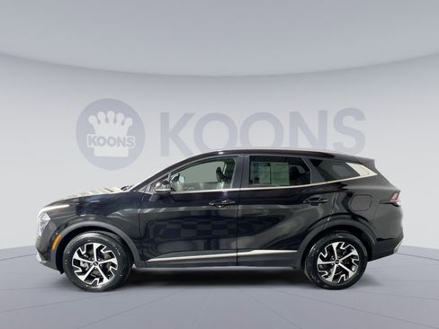 Used 2023 Kia Sportage EX image 2