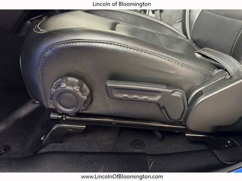 Used 2022 Jeep Wrangler Unlimited Sahara w/ Cold Weather Group image 23