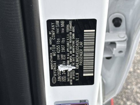 Certified 2025 Hyundai Elantra N FWD image 31