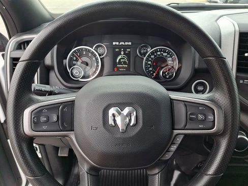 Used 2024 RAM 2500 Tradesman w/ Chrome Appearance Group AWD/4WD image 18