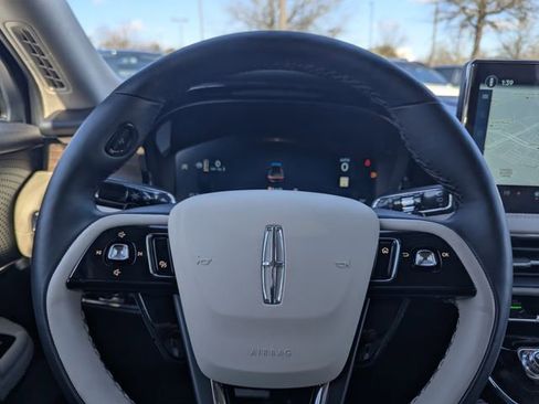 New 2026 Lincoln Corsair Reserve w/ Jet Appearance Package AWD/4WD image 27