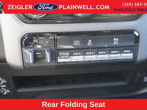 Used 2024 RAM 3500 Tradesman w/ Safety Group image 18