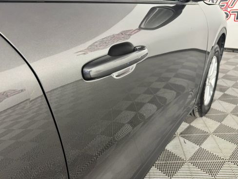 Used 2020 Ford Escape SE image 29