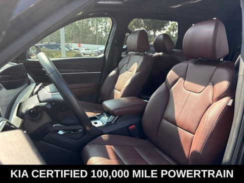 Certified 2025 Kia Telluride SX w/ SX Captain's Chair Package FWD image 11