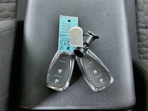 Used 2020 Chevrolet Equinox LT w/ LPO, Floor Liner Package FWD image 28