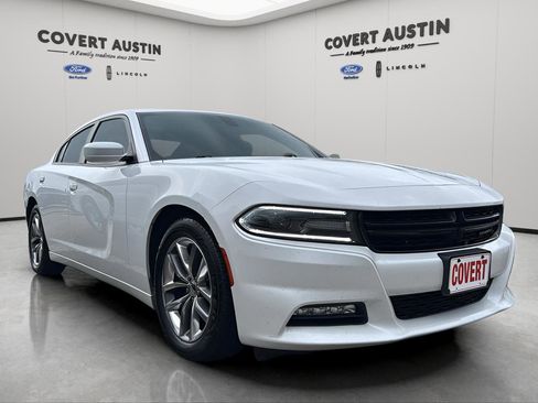 Used 2015 Dodge Charger SXT w/ Plus Group image 6