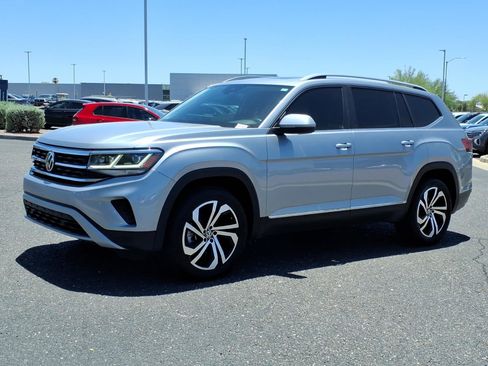 Certified 2022 Volkswagen Atlas SEL AWD/4WD image 3