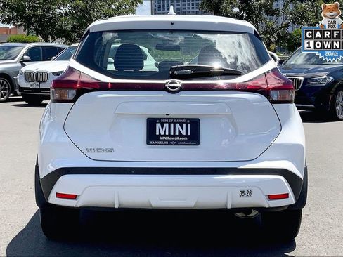 Used 2024 Nissan Kicks S image 4