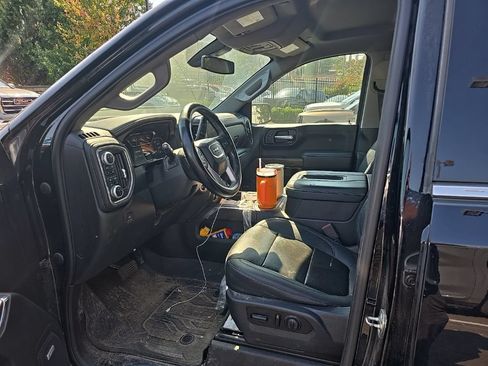 Used 2021 GMC Sierra 1500 SLT w/ SLT Premium Plus Package AWD/4WD image 19