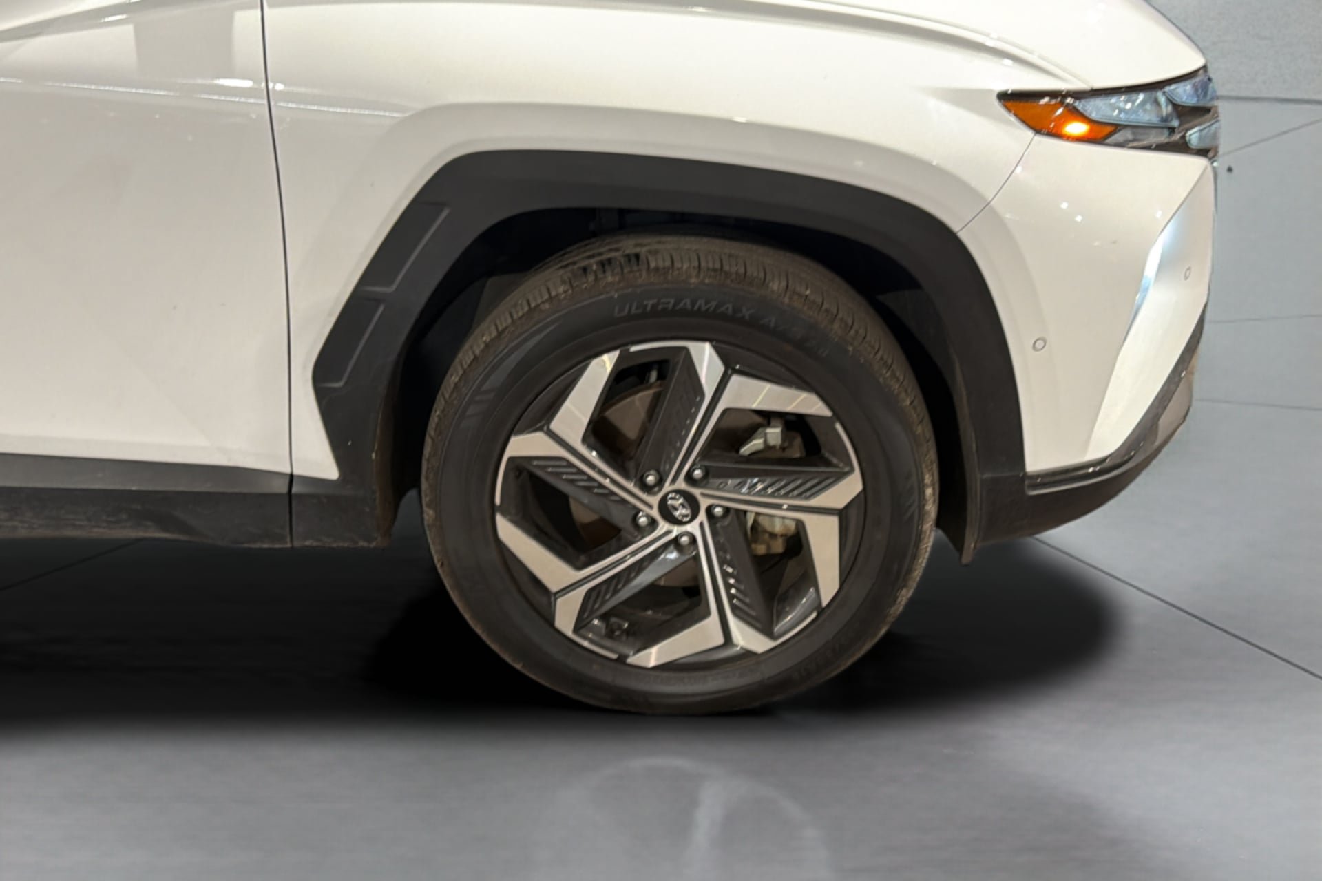 Used 2023 Hyundai Tucson Limited AWD/4WD image 34