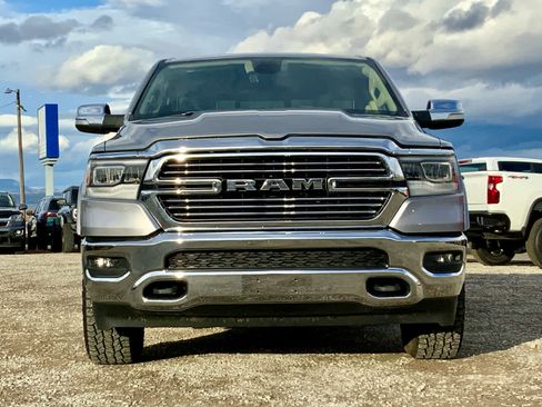 Used 2020 RAM 1500 Laramie w/ Off Road Group image 11