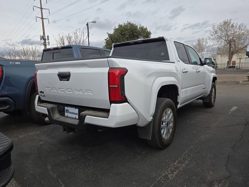 Used 2024 Toyota Tacoma SR5 image 9