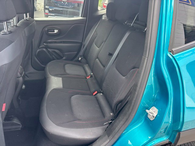 Used 2020 Jeep Renegade Trailhawk w/ Cold Weather Group AWD/4WD image 10