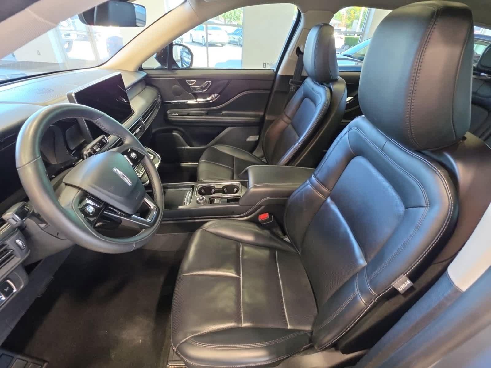 Used 2024 Lincoln Corsair AWD w/ Equipment Group 101A image 18