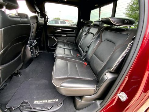 Used 2019 RAM 1500 Laramie AWD/4WD image 21
