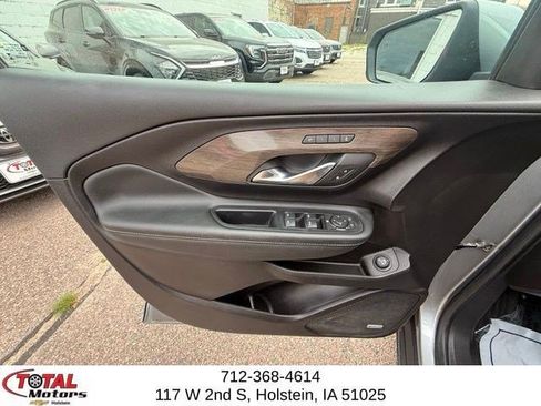 Certified 2024 GMC Terrain Denali w/ Denali Premium Package AWD/4WD image 17