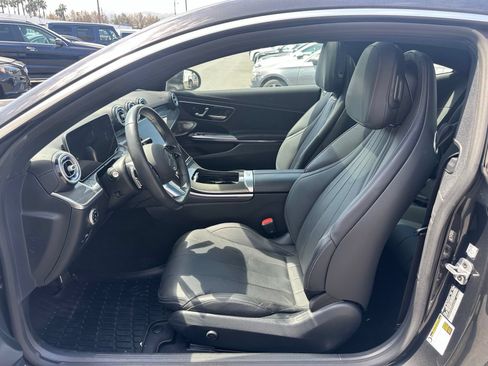 Used 2025 Mercedes-Benz CLE 300 4MATIC Coupe image 2