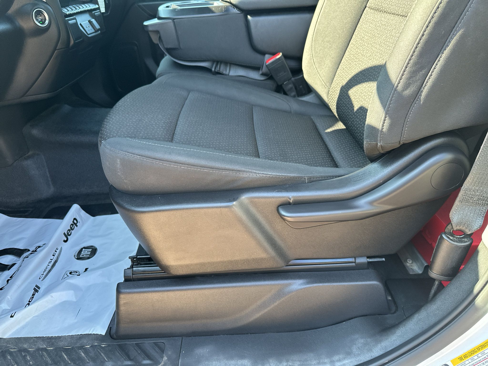 Used 2025 Chevrolet Silverado 1500 W/T RWD image 9