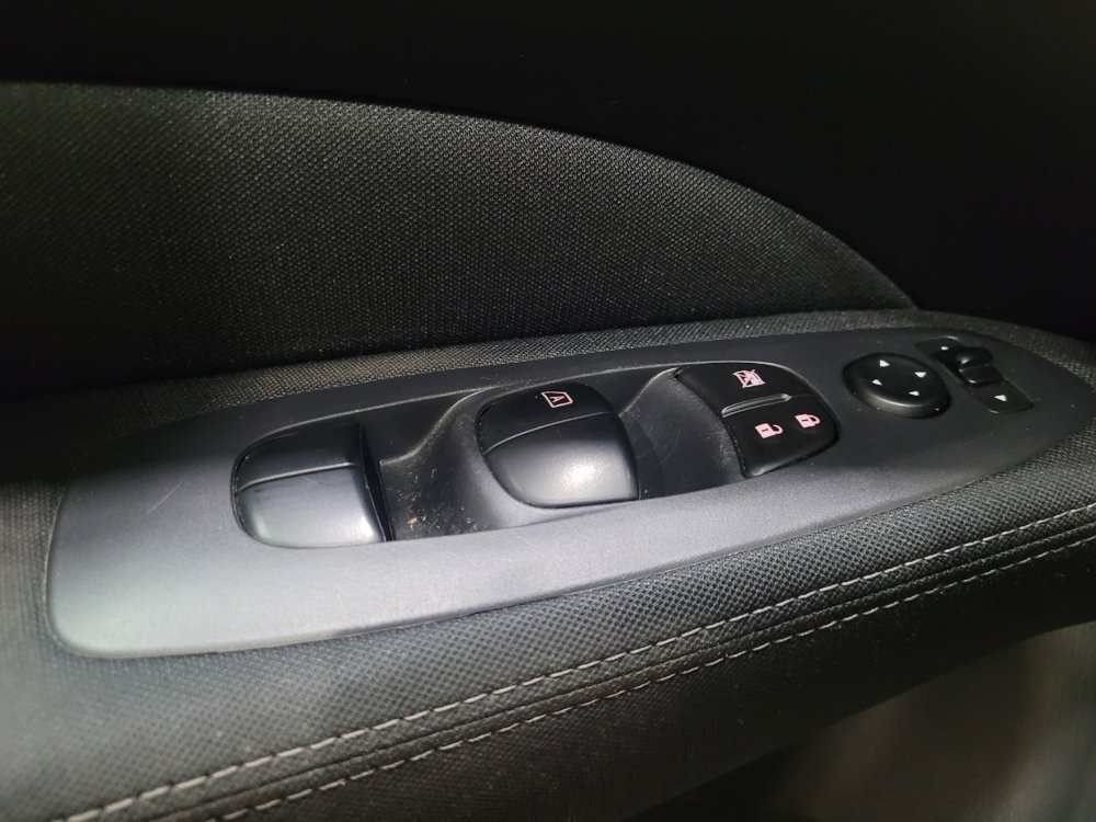Used 2017 Nissan Pathfinder S AWD/4WD image 27