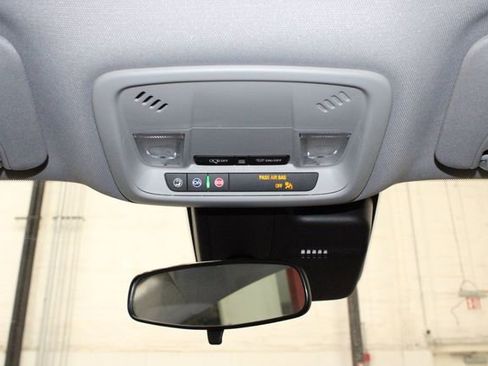 Used 2023 Chevrolet Malibu LT image 24