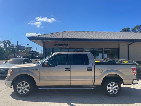 Used 2014 Ford F150 XLT w/ XLT Chrome Package RWD image 2