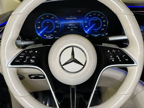 Used 2023 Mercedes-Benz EQS 580 4MATIC SUV image 25