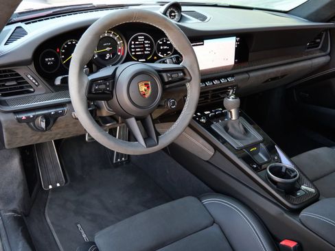 Used 2022 Porsche 911 GT3 RWD image 6