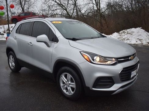 Used 2019 Chevrolet Trax LT w/ LT Convenience Package image 10