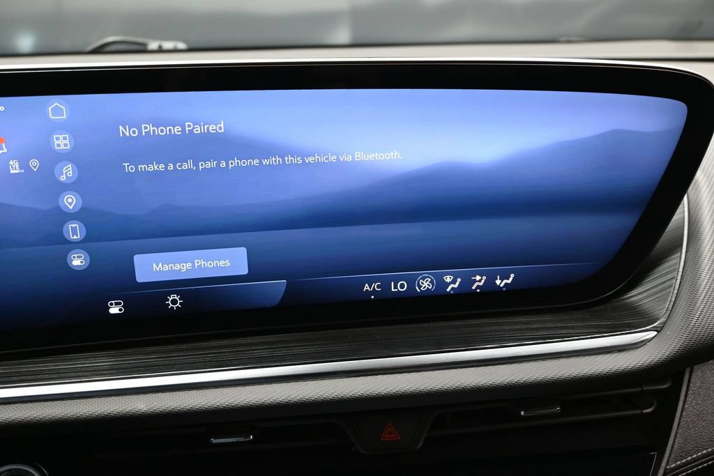 Used 2024 Buick Envision Preferred AWD/4WD image 37